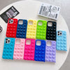 Funda de silicona colorida iPhone 12 / 12 Pro con ventosas